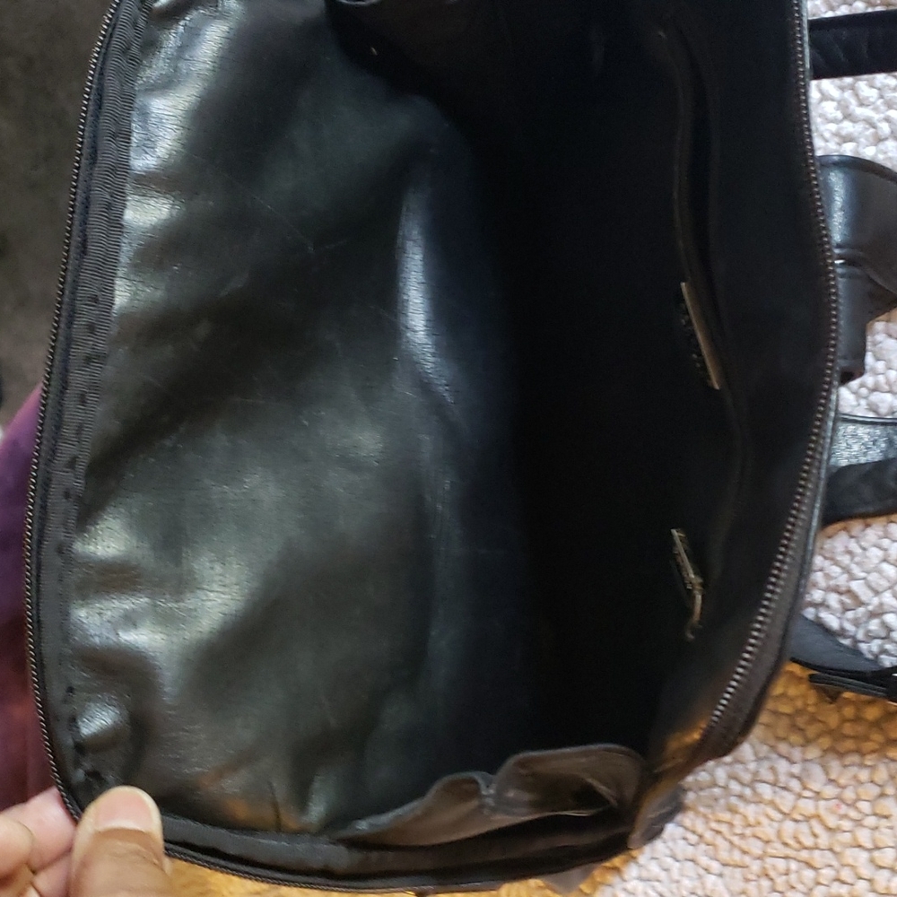 Leather backpack - Picture 4 of 5